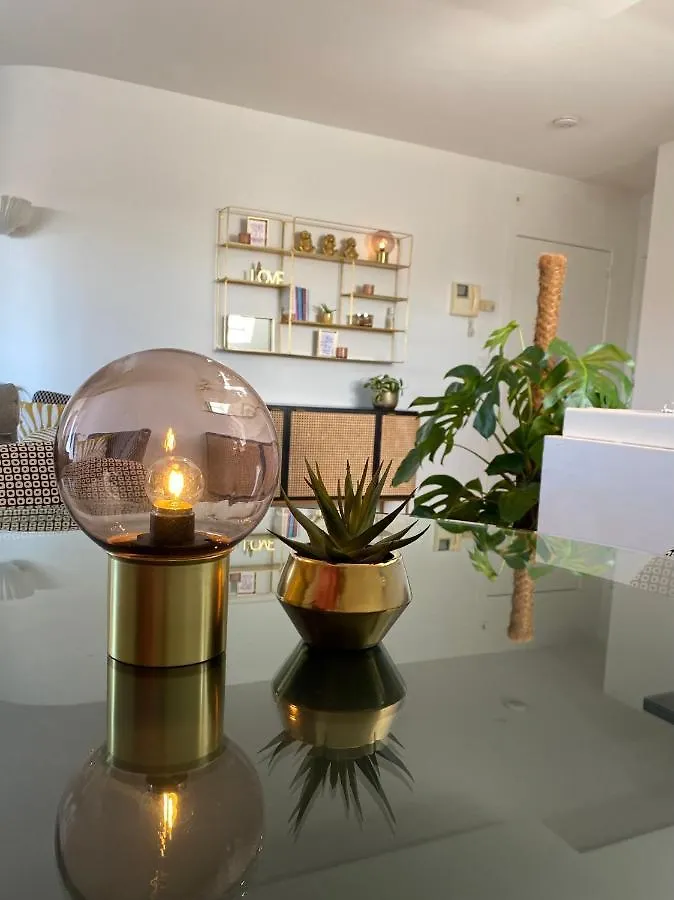 Definitief Gesloten Apartment Ostend